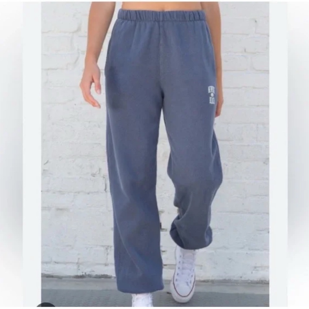 Brandy Melville Rosa Newport Beach Sweatpants